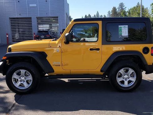 Used 2020 Jeep Wrangler Sport AWD/4WD image 5