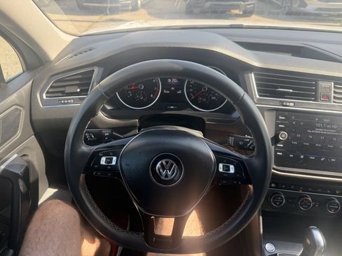 Used 2021 Volkswagen Tiguan S FWD image 13