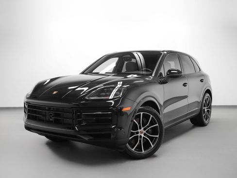 New 2026 Porsche Cayenne image 1