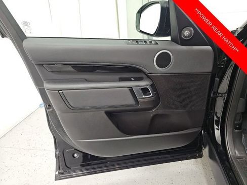 Used 2018 Land Rover Discovery SE AWD/4WD image 12