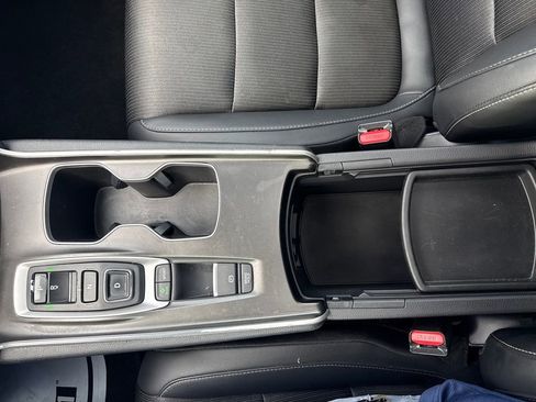 Used 2021 Honda Accord Sport image 25