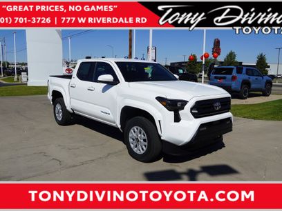 New 2025 Toyota Tacoma SR5