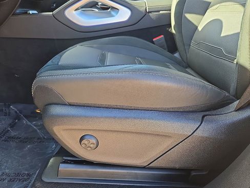 Used 2025 Mercedes-Benz GLE 53 AMG 4MATIC image 25