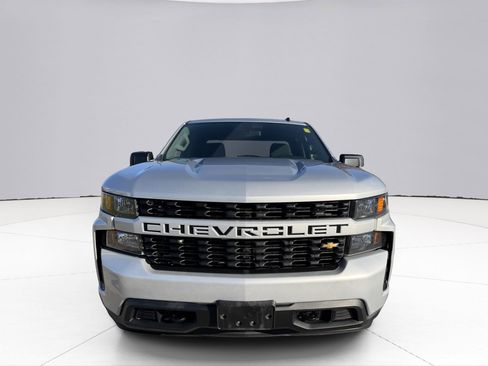Used 2020 Chevrolet Silverado 1500 Custom w/ Custom Value Package image 17