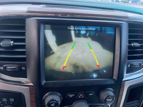Used 2018 RAM 2500 Laramie w/ Cold Weather Group AWD/4WD image 17