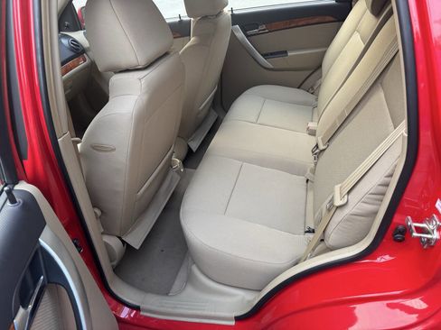 Used 2009 Chevrolet Aveo5 LT w/ Power and Convenience Package image 11