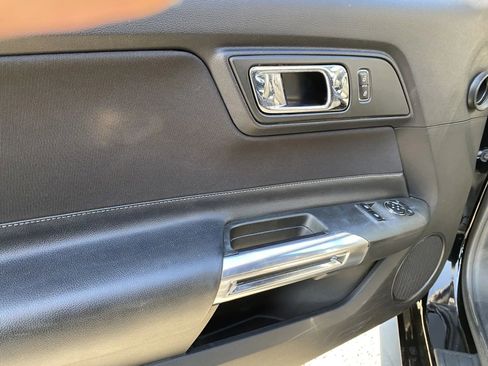 Used 2017 Ford Mustang GT w/ GT Performance Package image 10