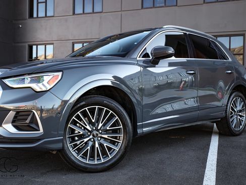 Used 2021 Audi Q3 2.0T Premium Plus w/ Premium Plus Package AWD/4WD image 5