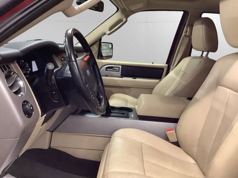 Used 2017 Ford Expedition EL XLT w/ Equipment Group 202A image 9