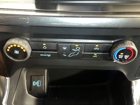 Used 2022 Ford F150 XL w/ STX Appearance Package RWD image 18