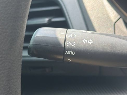 Used 2018 Subaru Impreza 2.0i Premium AWD/4WD image 18