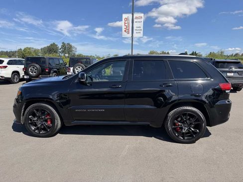 Used 2017 Jeep Grand Cherokee SRT AWD/4WD image 5