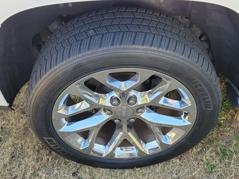 Used 2016 GMC Yukon XL Denali w/ Open Road Package image 20