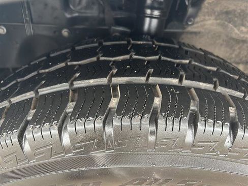 Certified 2023 Ford Transit 150 Low Roof image 10