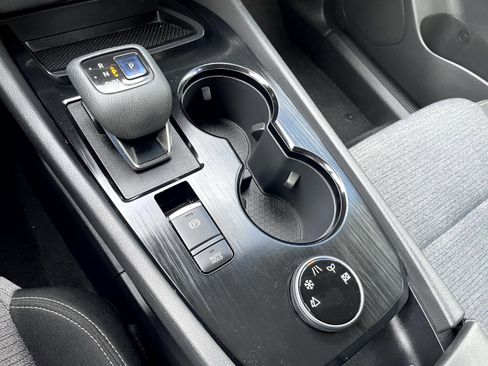 Used 2022 Nissan Rogue SV image 18