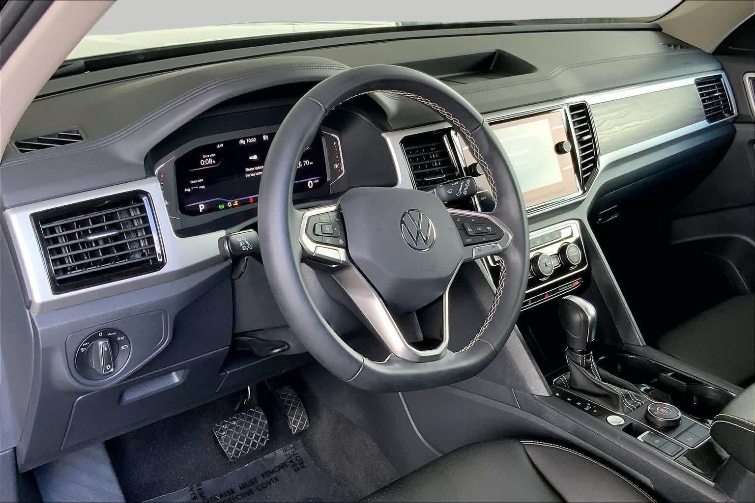 Used 2023 Volkswagen Atlas SE w/ Black Wheel Package AWD/4WD image 18