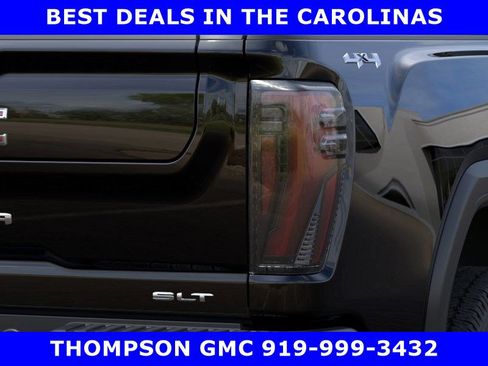 New 2025 GMC Sierra 2500 SLT w/ SLT Convenience Package image 14