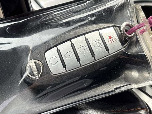 Used 2023 Nissan Maxima SR w/ Sport Mat Group FWD image 36