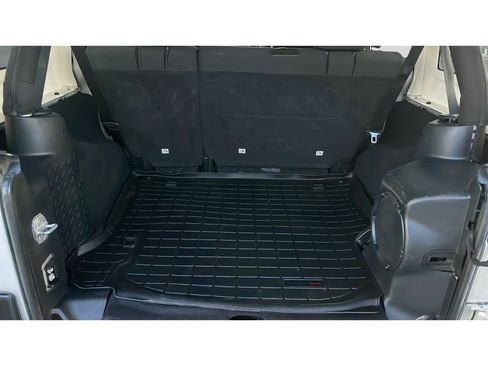 Used 2011 Jeep Wrangler Unlimited Sahara w/ Mopar Chrome Edition Group image 23