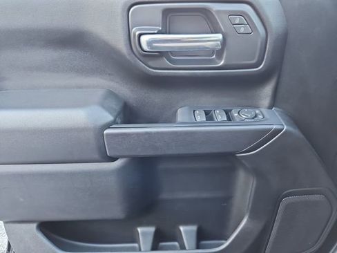 Used 2022 Chevrolet Silverado 1500 Custom image 30