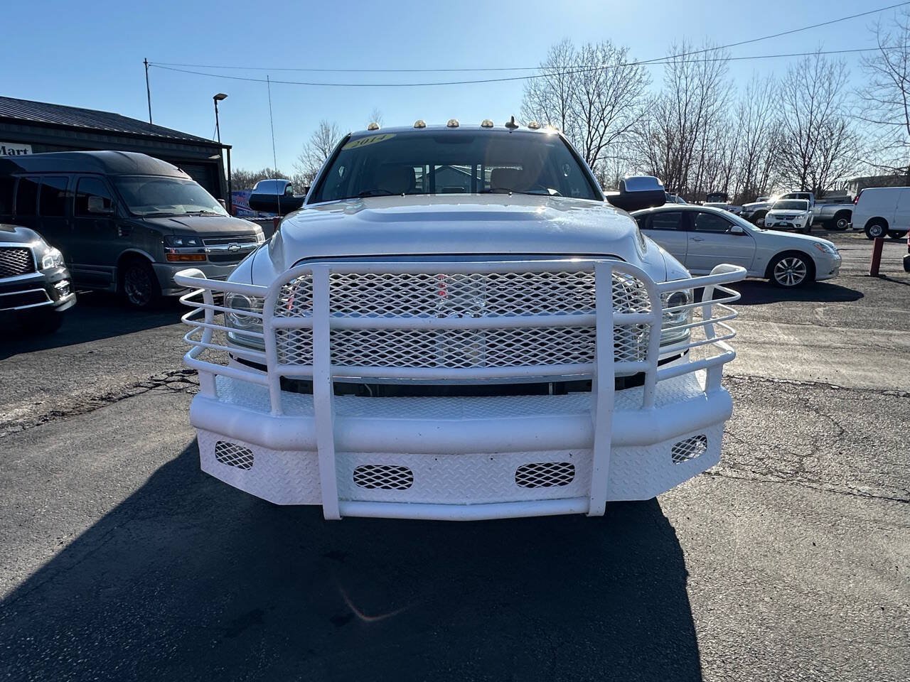 Used 2014 RAM 3500 Laramie AWD/4WD image 9