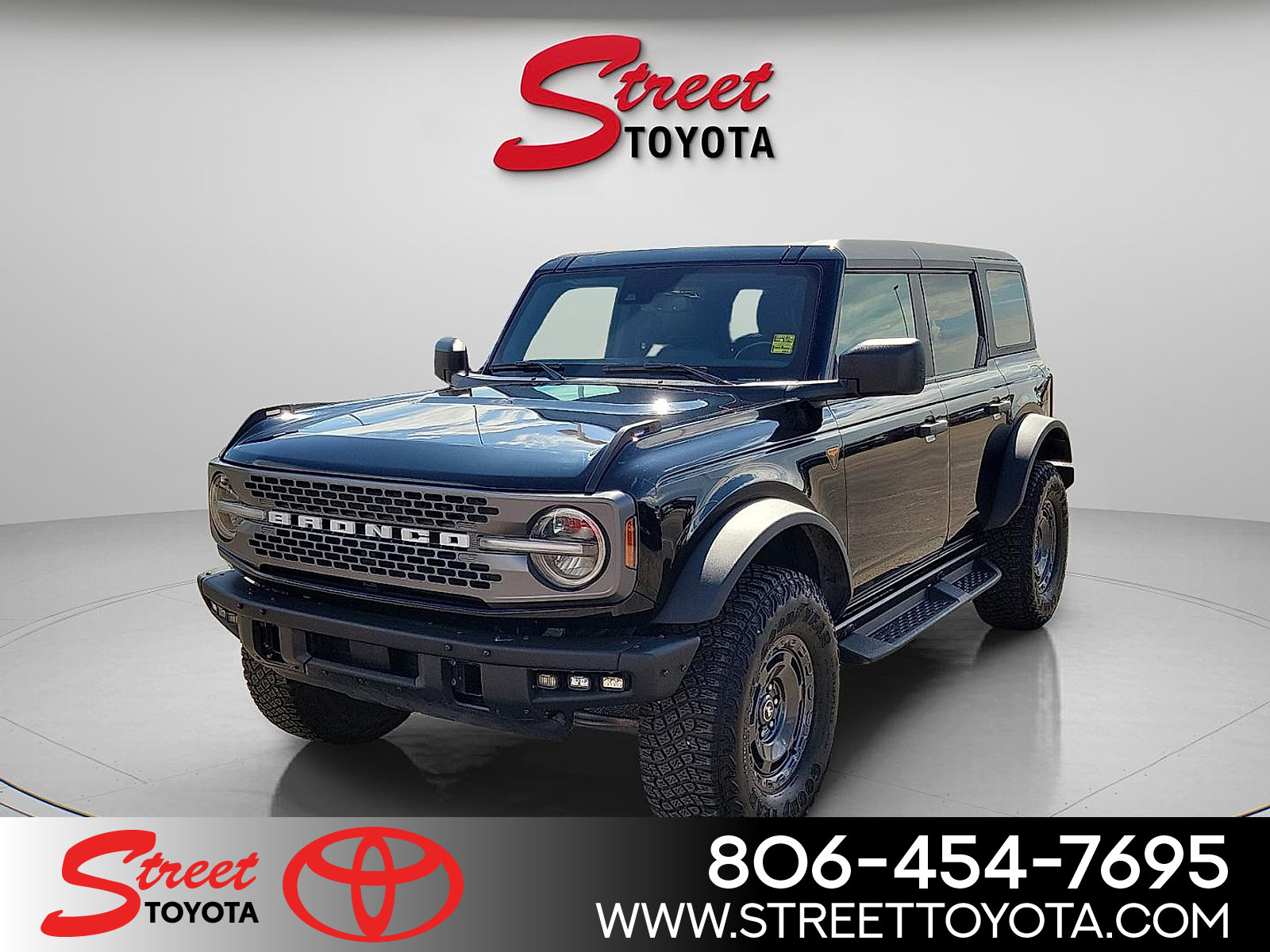 Used 2024 Ford Bronco Badlands AWD/4WD image 1