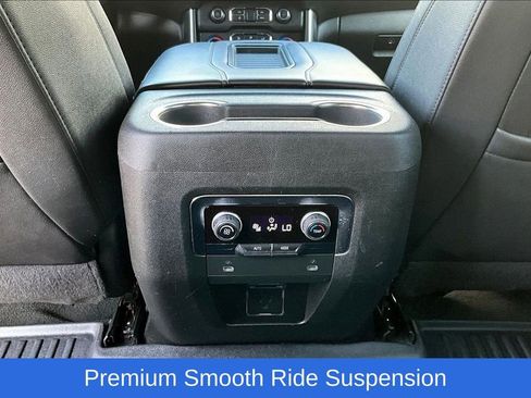 Used 2022 Chevrolet Tahoe LT image 14