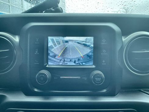 Used 2019 Jeep Wrangler Unlimited Sport S AWD/4WD image 15