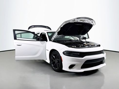 Used 2020 Dodge Charger R/T RWD image 18