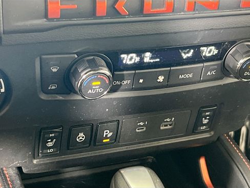 Used 2025 Nissan Frontier PRO-4X w/ Pro Convenience Package AWD/4WD image 19