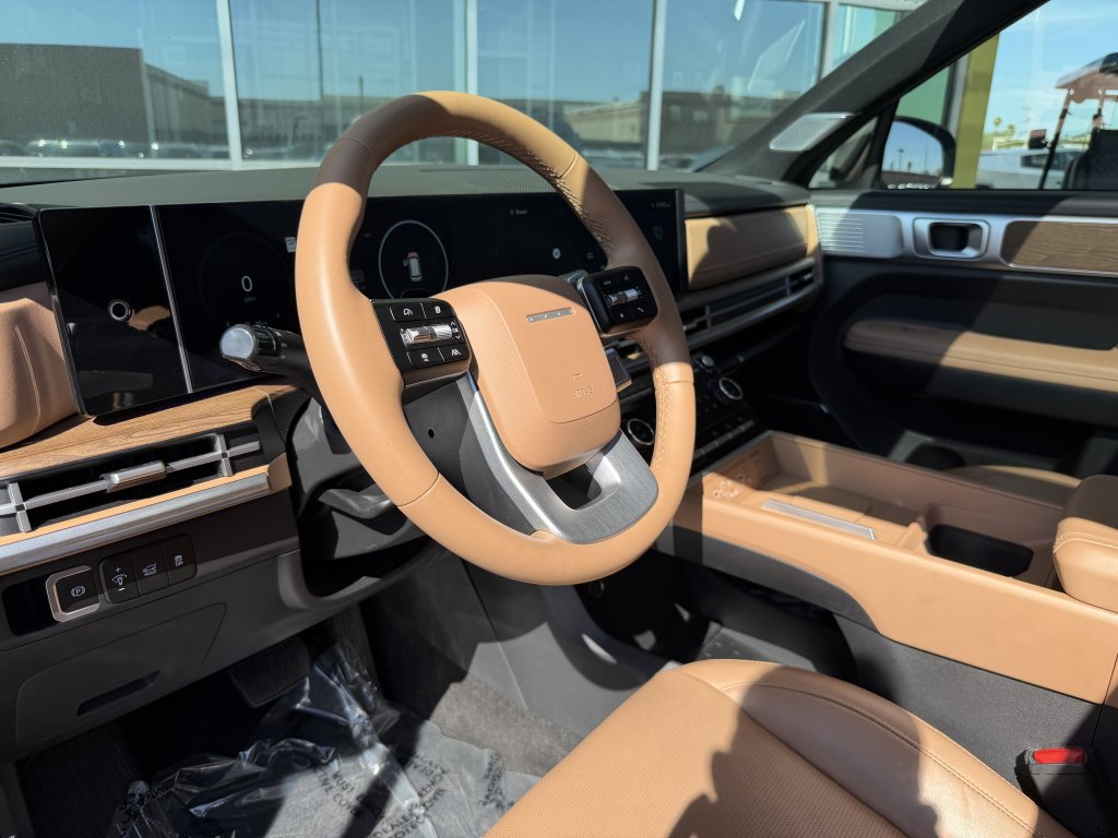 Used 2025 Hyundai Santa Fe Limited FWD image 34