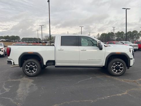 New 2026 GMC Sierra 2500 Denali image 3