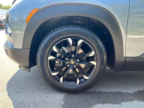 Used 2022 Chevrolet TrailBlazer LT w/ Convenience Package FWD image 10
