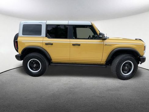 Used 2024 Ford Bronco Heritage Edition AWD/4WD image 15