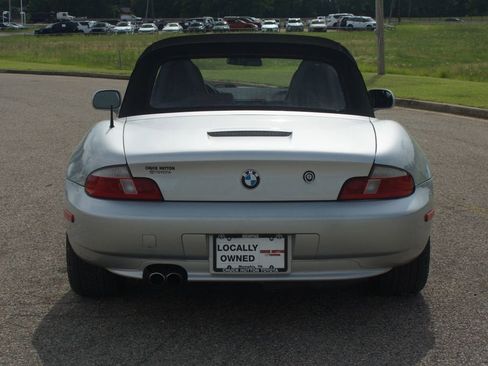 Used 2001 BMW Z3 3.0i RWD image 3