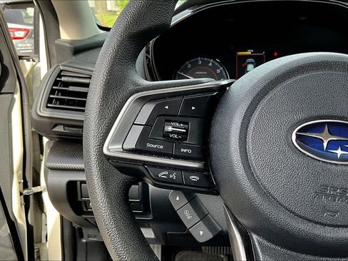 Used 2023 Subaru Crosstrek 2.0i AWD/4WD image 10