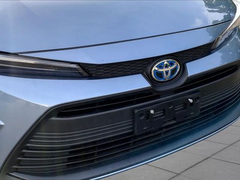 Used 2025 Toyota Corolla LE w/ Convenience Package AWD/4WD image 30