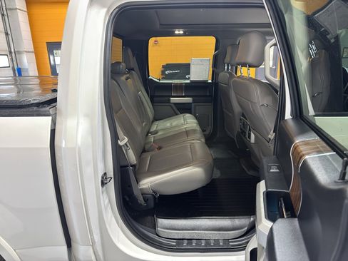 Used 2019 Ford F150 Lariat w/ Equipment Group 502A Luxury image 21