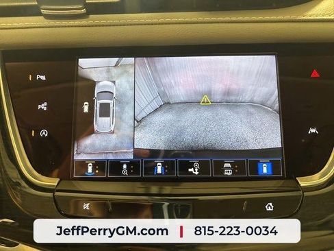 Used 2024 Cadillac XT6 Premium Luxury w/ Technology Package AWD/4WD image 19