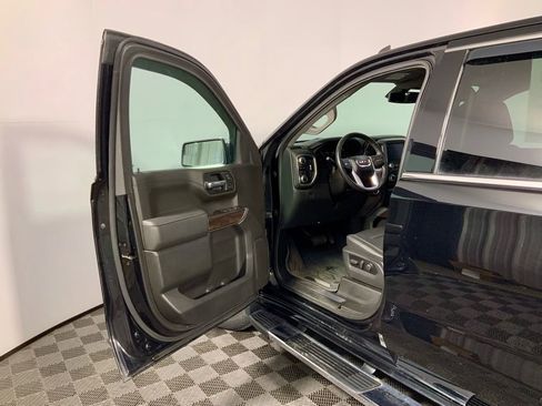 Used 2022 GMC Sierra 1500 SLT w/ SLT Premium Package image 16