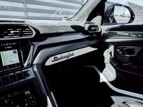 Used 2024 Lamborghini Urus Performante image 93