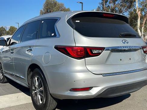 Used 2020 INFINITI QX60 Luxe w/ Essential Package image 4