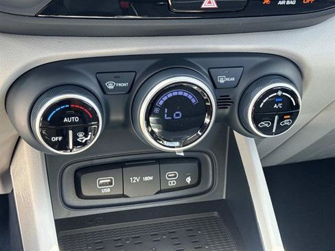New 2026 Hyundai Venue SEL FWD image 15