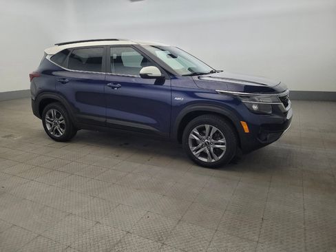 Used 2023 Kia Seltos S AWD/4WD image 11
