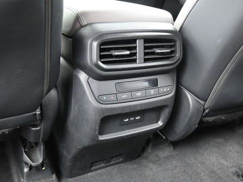 Used 2024 Honda Pilot EX-L image 38