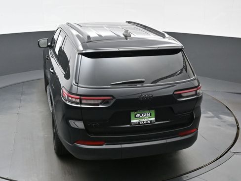 Used 2024 Jeep Grand Cherokee L Limited w/ Black Appearance Package AWD/4WD image 39