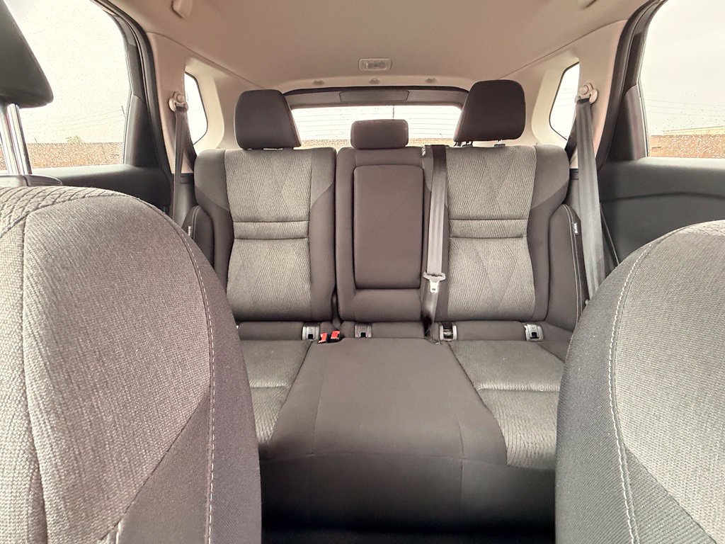 Used 2025 Ford Explorer Active RWD image 35