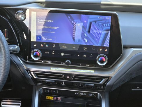 New 2026 Lexus TX 500h AWD image 11