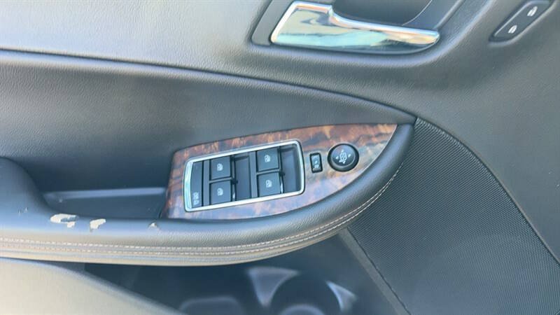 Used 2014 Chevrolet Impala LT w/ Convenience Package FWD image 12