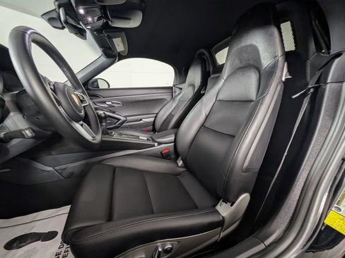 Certified 2023 Porsche 718 Boxster image 5